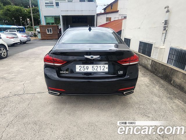 Hyundai Genesis из Кореи Encar