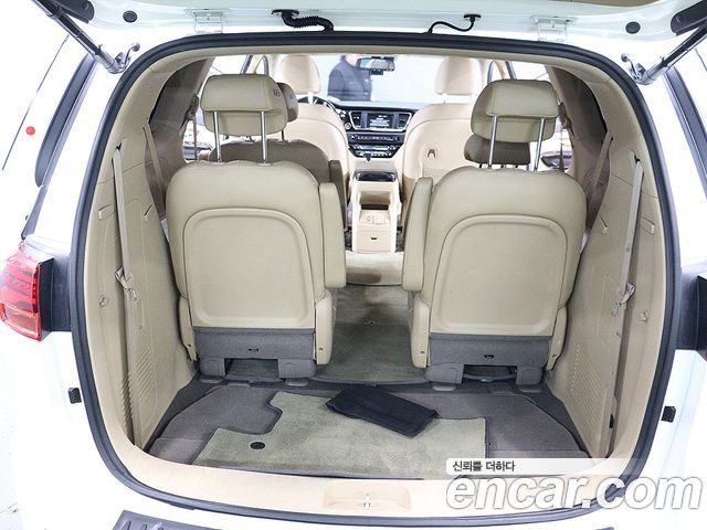 Kia Carnival 9-Seater Noblesse — пробег 224 456 км — фото 5 из 5