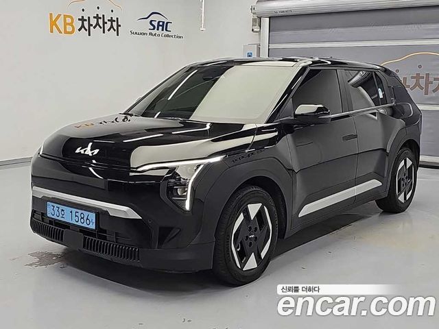 Kia EV3 Standard 2WD Air — пробег 48 148 км — фото 1 из 5
