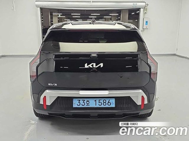 Kia EV3 Standard 2WD Air — пробег 48 148 км — фото 3 из 5