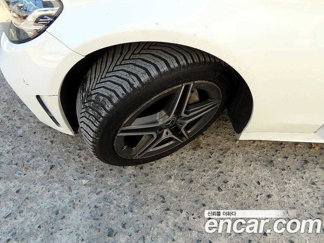 Mercedes-Benz C-Class C220 d 4MATIC AMG Line — пробег 92 548 км — фото 5 из 5