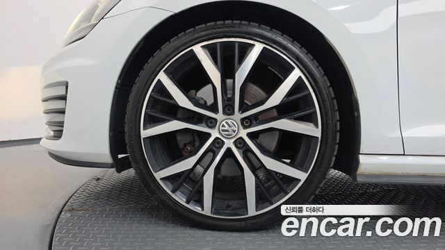 Volkswagen Golf из Кореи Encar