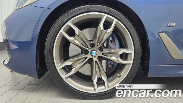 BMW 5-Series M550i xDrive — пробег 46 189 км — фото 5 из 5