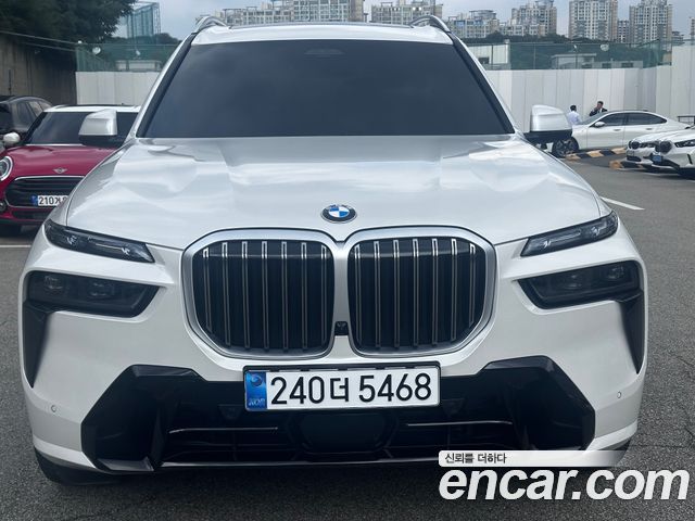 BMW X7 xDrive 40i M Sport 7STR — пробег 6 224 км — фото 3 из 5