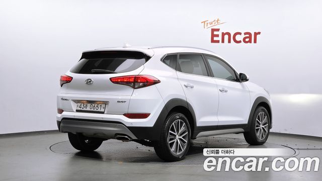 Hyundai Tucson Diesel 1.7 2WD Premium — пробег 184 401 км — фото 2 из 5