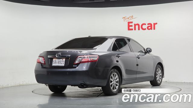 Toyota Camry Hybrid — пробег 76 313 км — фото 2 из 5
