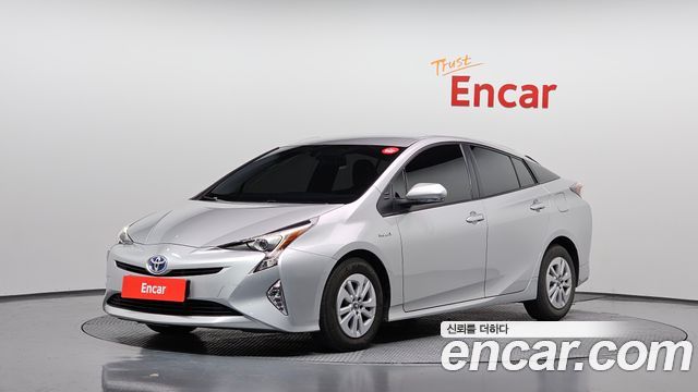 Toyota Prius из Кореи Encar