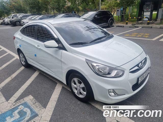 Hyundai Accent 1.4 VVT Premier — пробег 76 477 км — фото 2 из 5