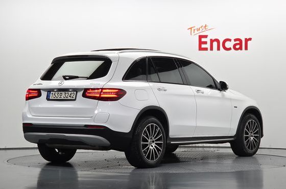 Mercedes-Benz GLC-Class GLC350e 4MATIC Premium — пробег 78 290 км — фото 2 из 5