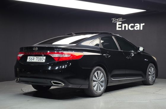 Hyundai Grandeur Premium — пробег 261 040 км — фото 2 из 5
