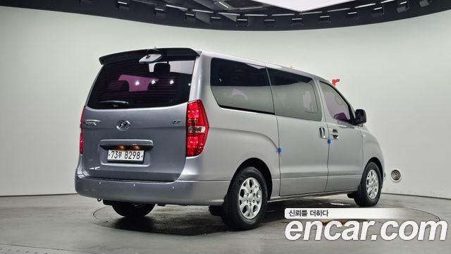 Hyundai Starex 12-Seater Wagon CVX Premium — пробег 139 494 км — фото 2 из 5