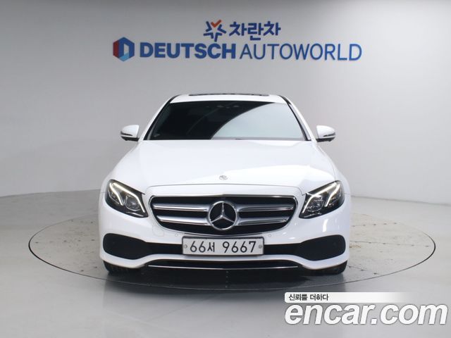 Mercedes-Benz E-Class E300 4MATIC Avnatgarde — пробег 113 496 км — фото 3 из 5
