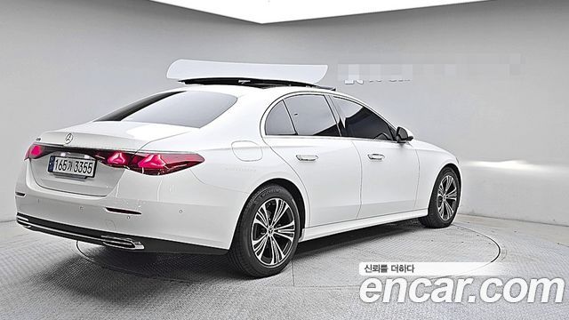 Mercedes-Benz E-Class из Кореи Encar