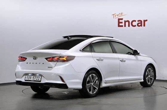 Hyundai Sonata Premium — пробег 128 239 км — фото 2 из 5