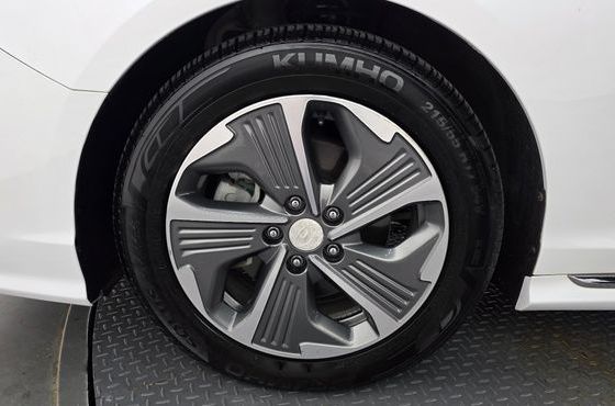 Hyundai Sonata Premium — пробег 128 239 км — фото 5 из 5