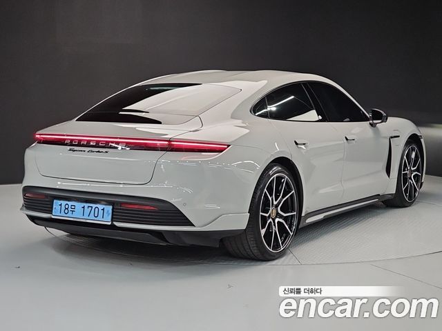 Porsche Taycan из Кореи Encar