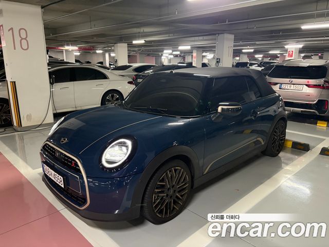Mini Cooper Convertible Indigo Breeze Edition — пробег 1 467 км — фото 1 из 5