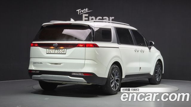Kia Carnival из Кореи Encar