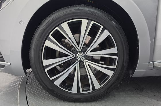 Volkswagen Arteon 2.0 TDI Premium — пробег 47 880 км — фото 5 из 5