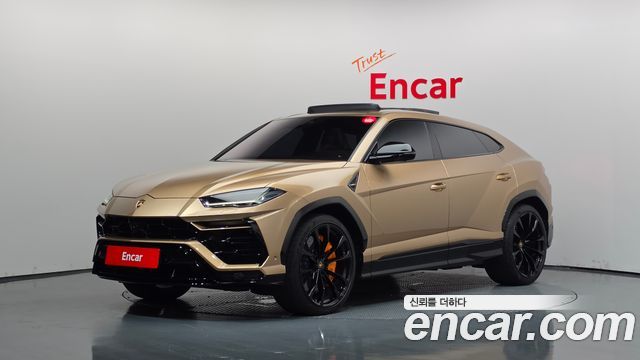 Lamborghini Urus из Кореи Encar