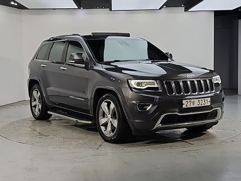 Jeep Cherokee 3.0 Diesel Overland WK2 — пробег 128 800 км — фото 2 из 5