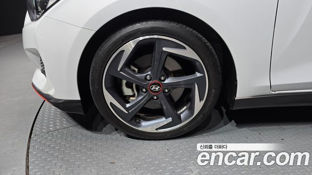 Hyundai Veloster 1.6 Turbo Sport — пробег 25 706 км — фото 5 из 5