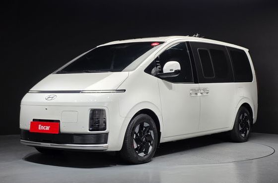 Hyundai Staria EV Lounge 11-Seater Prestige — пробег 624 км — фото 1 из 5