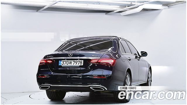 Mercedes-Benz E-Class из Кореи Encar