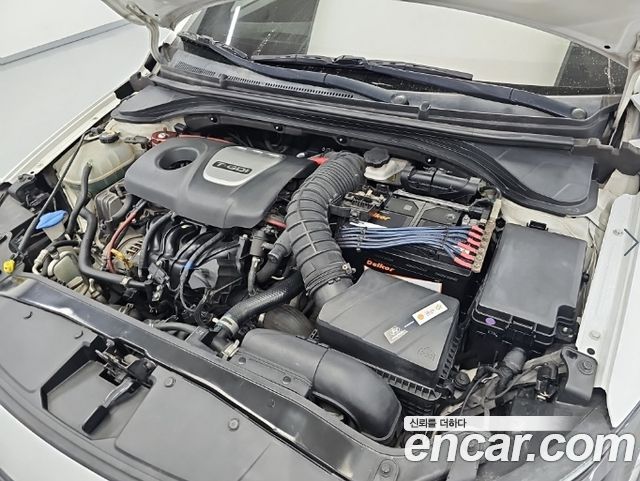 Hyundai AVANTE 1.6 Turbo Sport — пробег 111 852 км — фото 5 из 5