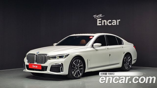 BMW 7-Series 730d xDrive M Sport — пробег 126 914 км — фото 1 из 5
