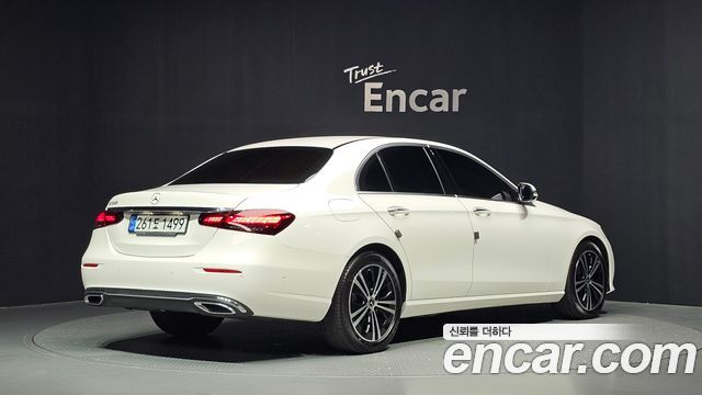 Mercedes-Benz E-Class из Кореи Encar
