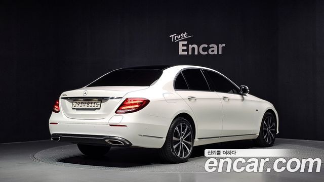 Mercedes-Benz E-Class из Кореи Encar