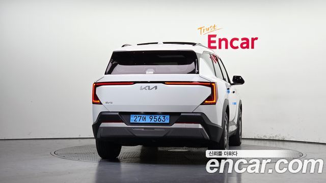 Kia EV5 из Кореи Encar