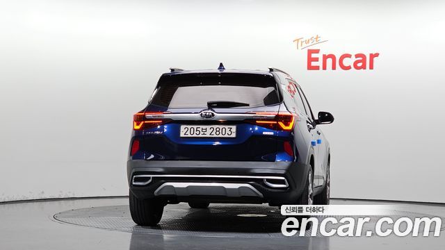 Kia Seltos из Кореи Encar