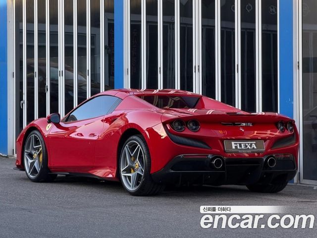 Ferrari F8 3.9 V8 — пробег 9 900 км — фото 2 из 5