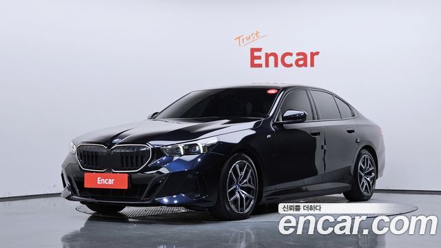 BMW i5 eDrive 40 M Sport — пробег 78 110 км — фото 1 из 5