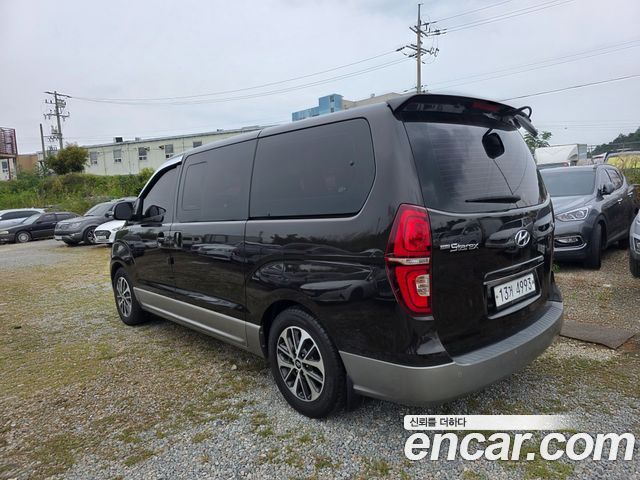 Hyundai Starex Urban 9-Seater Exclusive — пробег 164 880 км — фото 2 из 5
