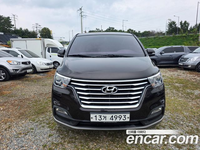 Hyundai Starex Urban 9-Seater Exclusive — пробег 164 880 км — фото 3 из 5