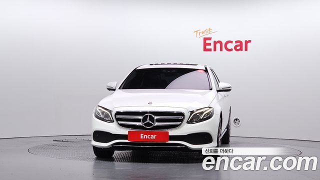 Mercedes-Benz E-Class из Кореи Encar