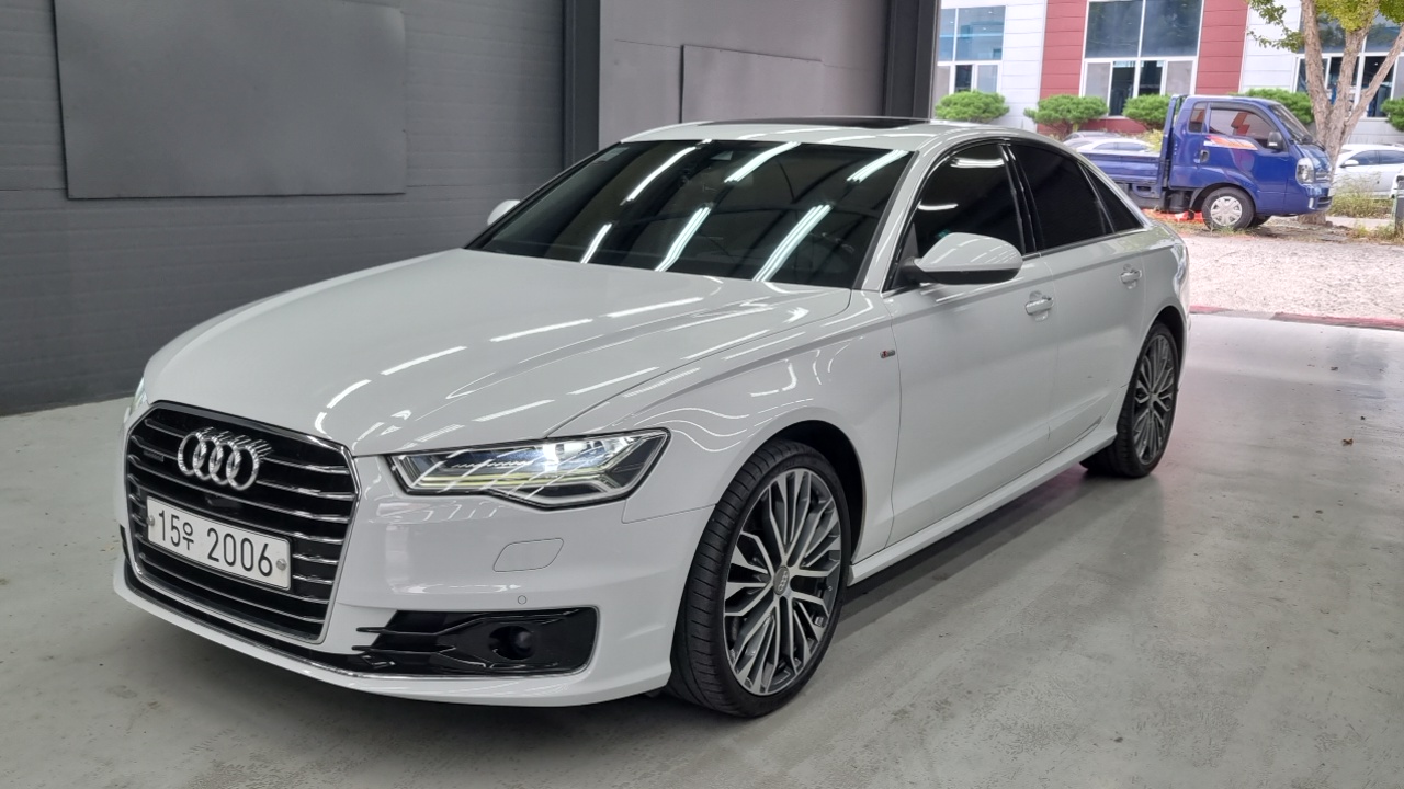 Audi A6 50 TDI Quattro Premium Tech & Design C7 — пробег 109 000 км — фото 1 из 5