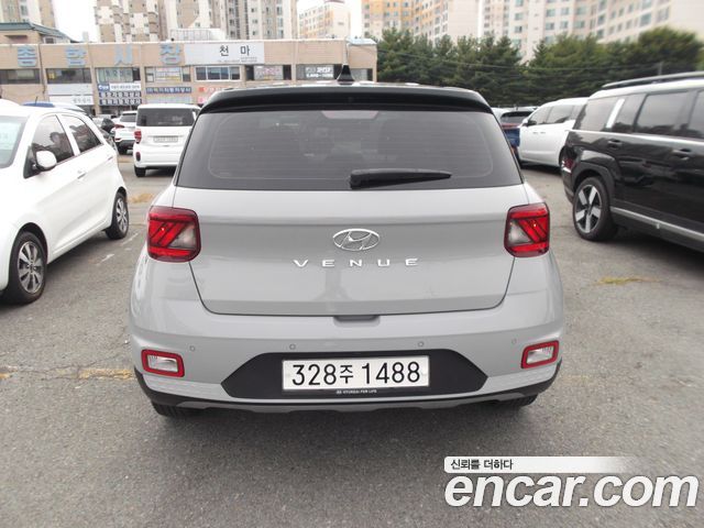 Hyundai Venue из Кореи Encar