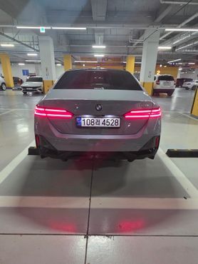 BMW 5-Series 520i M Sport — пробег 13 500 км — фото 4 из 5