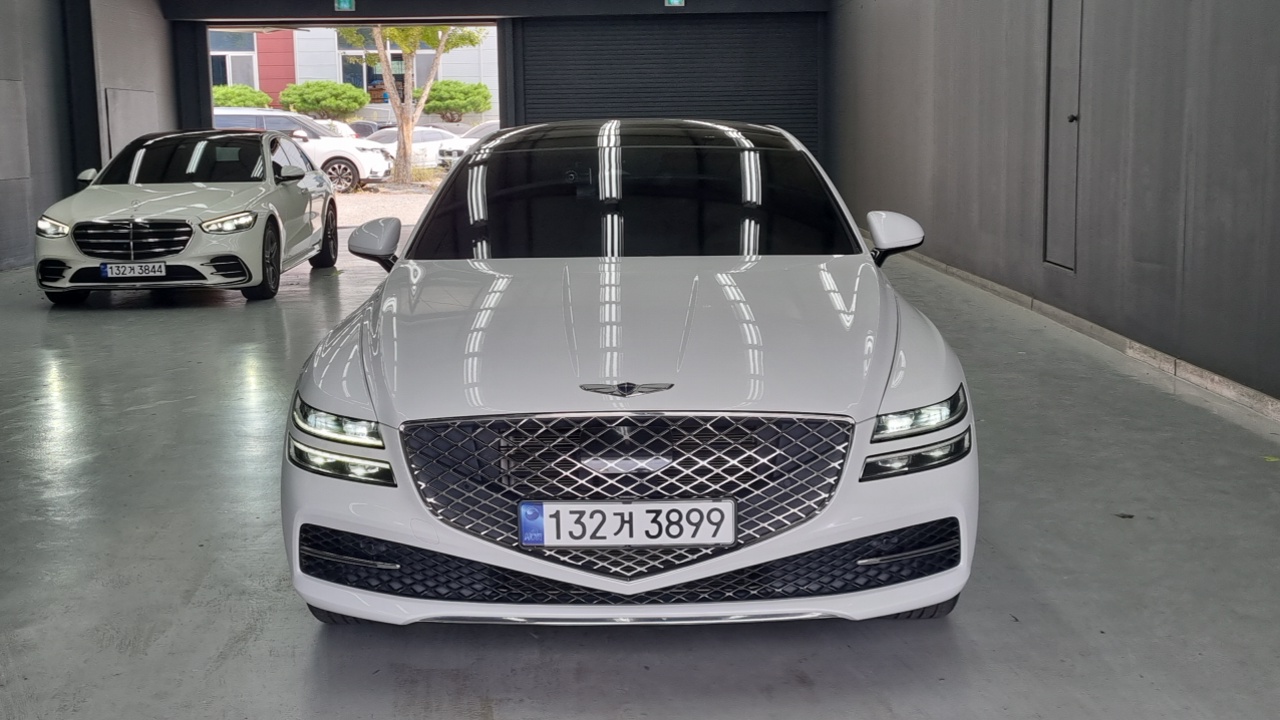 Genesis G80 Diesel 2.2 2WD — пробег 102 000 км — фото 3 из 5