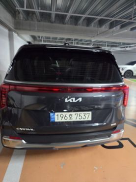 Kia Carnival HEV 7seater Signature — пробег 36 895 км — фото 3 из 5