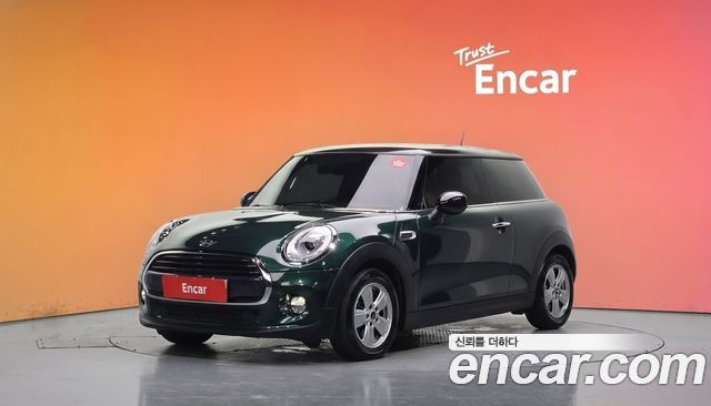 Mini Cooper Standard 3rd — пробег 81 086 км — фото 1 из 5