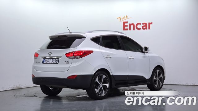 Hyundai Tucson Diesel 4WD LX20 Premier — пробег 185 227 км — фото 2 из 5