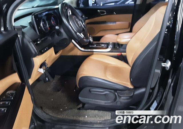 Kia Carnival Gasoline 9-Seater Prestige — пробег 126 239 км — фото 4 из 5