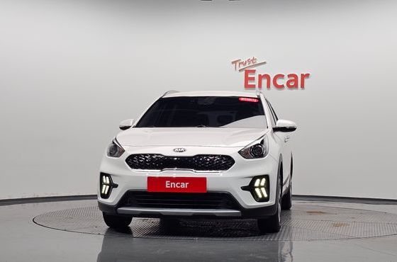 Kia Niro 1.6 HEV Luxury — пробег 32 422 км — фото 3 из 5