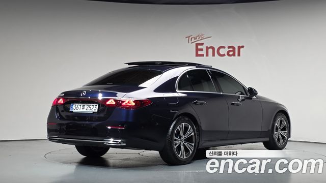 Mercedes-Benz E-Class из Кореи Encar