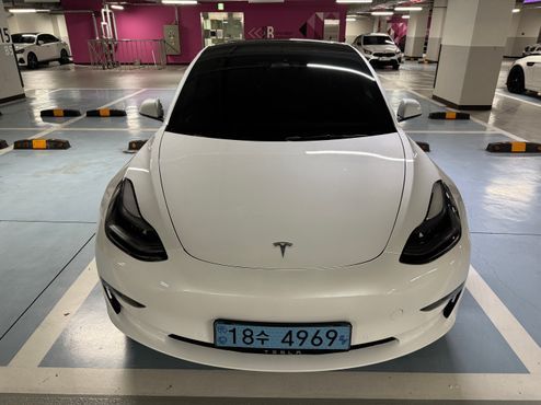 Tesla Model 3 RWD — пробег 52 484 км — фото 1 из 5